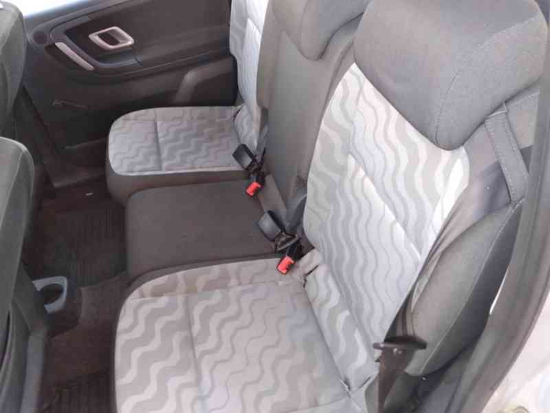 ŠKODA ROOMSTER 1.4 16B STYLE ČR,SERVISKA - foto 11