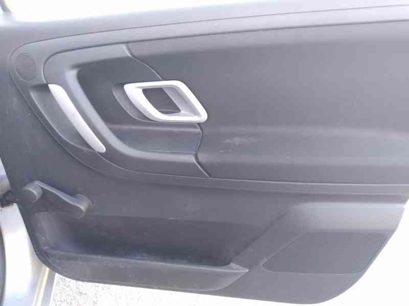 ŠKODA ROOMSTER 1.4 16B STYLE ČR,SERVISKA - foto 30