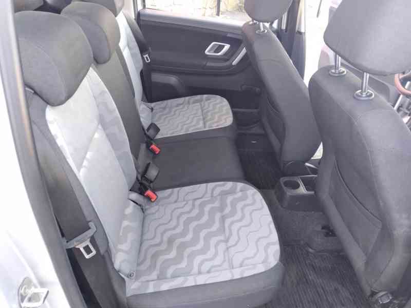 ŠKODA ROOMSTER 1.4 16B STYLE ČR,SERVISKA - foto 13
