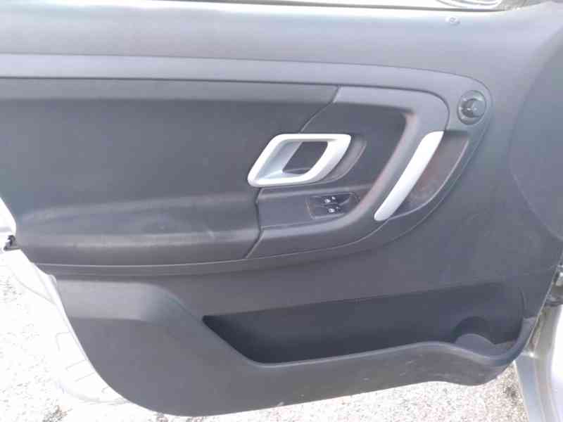 ŠKODA ROOMSTER 1.4 16B STYLE ČR,SERVISKA - foto 28