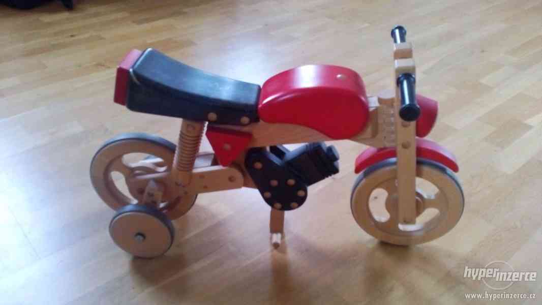 Motorka  - dřevěné odrážedlo - houpadlo - foto 1
