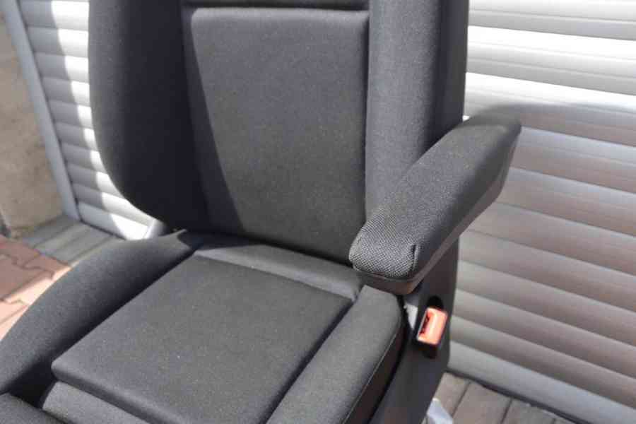 Mercedes-Benz Sprinter 907 sedačka spolujezdce  - foto 5