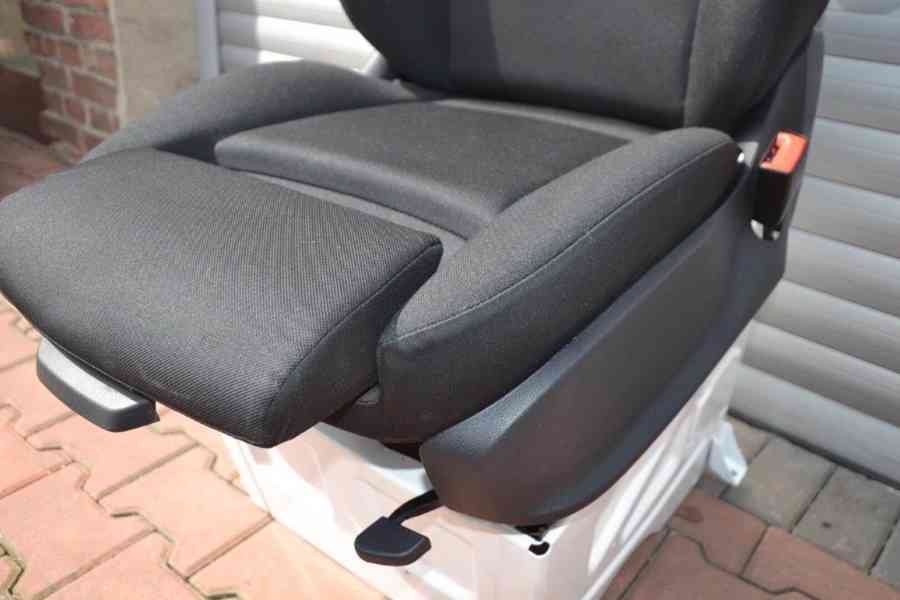 Mercedes-Benz Sprinter 907 sedačka spolujezdce  - foto 4
