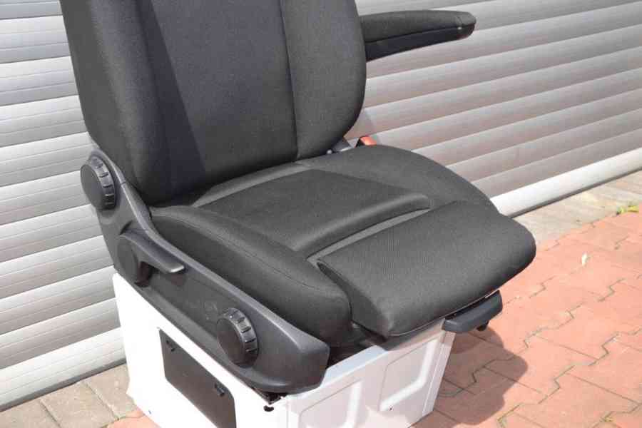 Mercedes-Benz Sprinter 907 sedačka spolujezdce  - foto 2