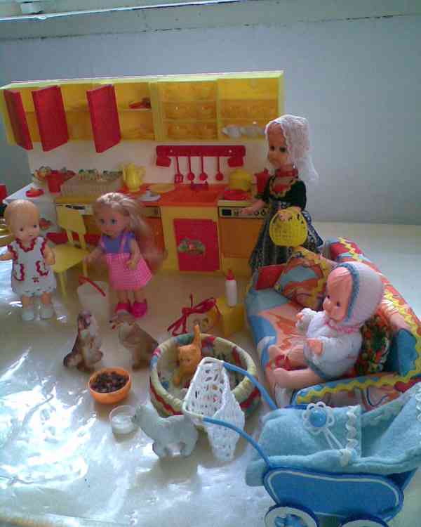 Retro kuchynka s panenkami - foto 3