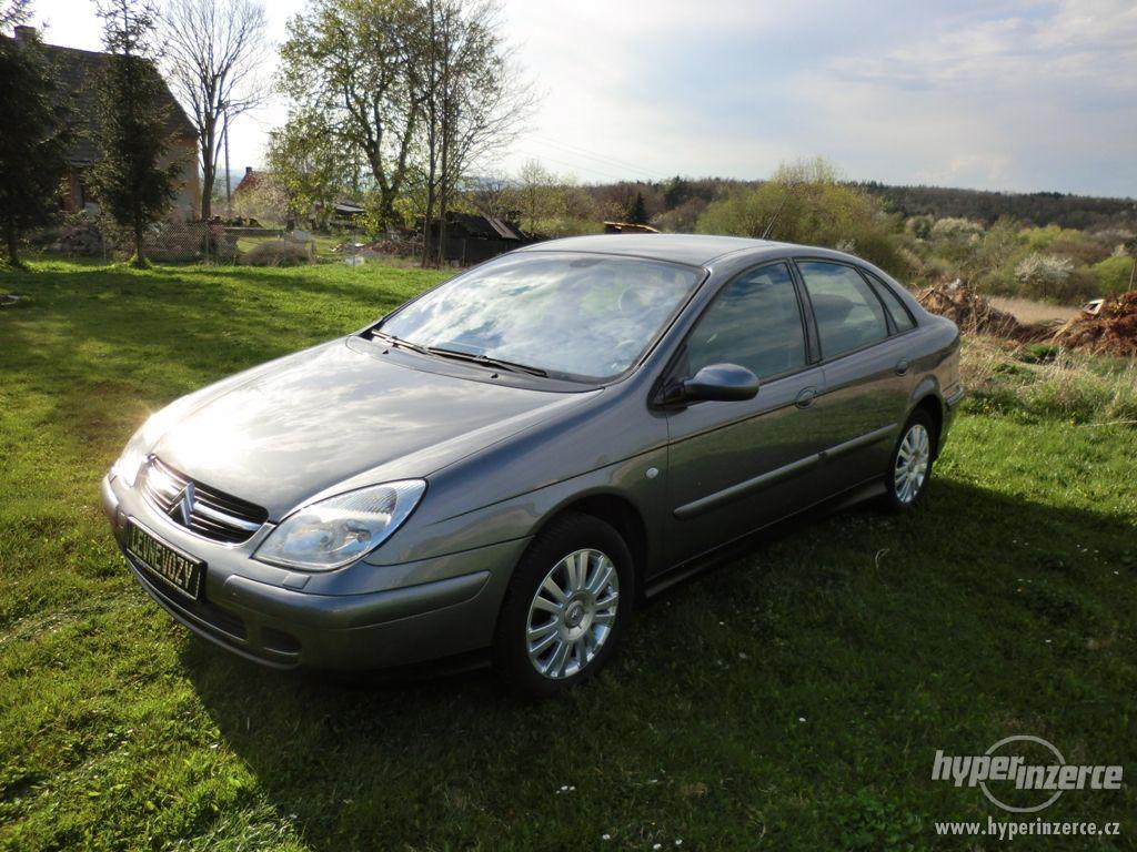 Citroën C5 2.2HDi, klima,serviska,ALU,tažné,xenony - foto 1