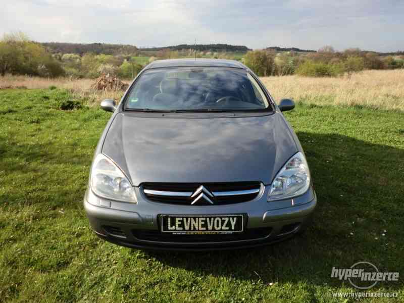 Citroën C5 2.2HDi, klima,serviska,ALU,tažné,xenony - foto 2