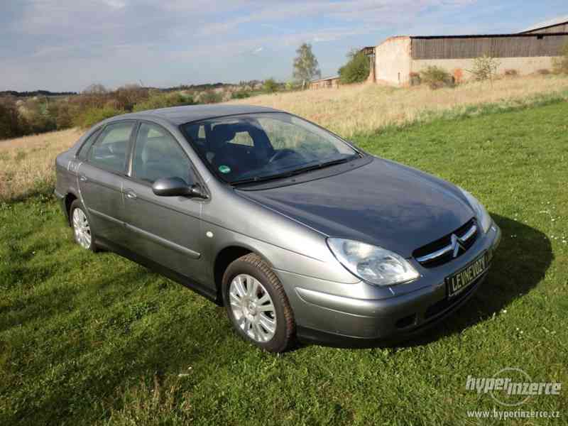 Citroën C5 2.2HDi, klima,serviska,ALU,tažné,xenony - foto 3