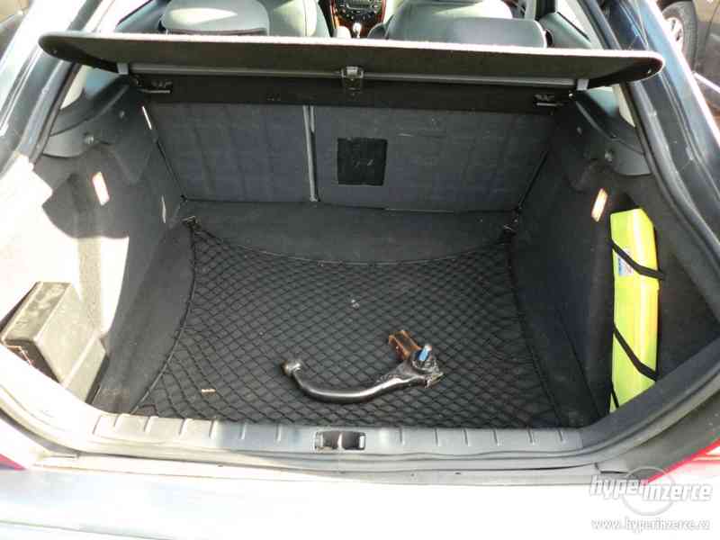 Citroën C5 2.2HDi, klima,serviska,ALU,tažné,xenony - foto 12