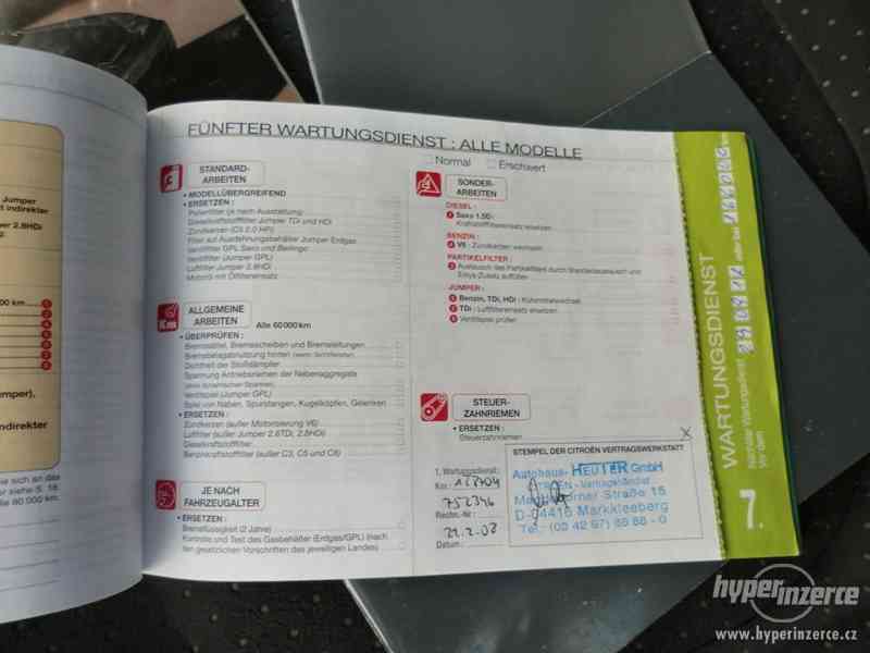 Citroën C5 2.2HDi, klima,serviska,ALU,tažné,xenony - foto 18