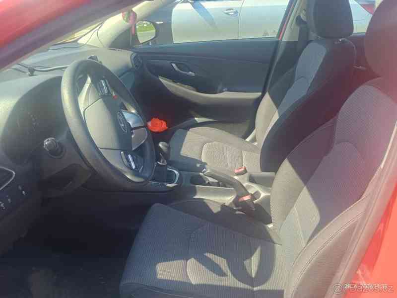 Hyundai i30 1,5   DPI, benzin, servisováno - foto 6