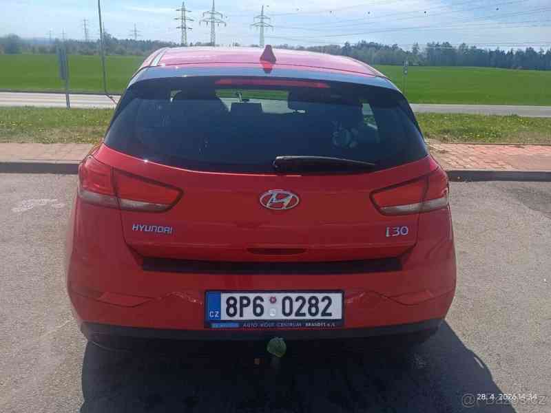 Hyundai i30 1,5   DPI, benzin, servisováno - foto 4