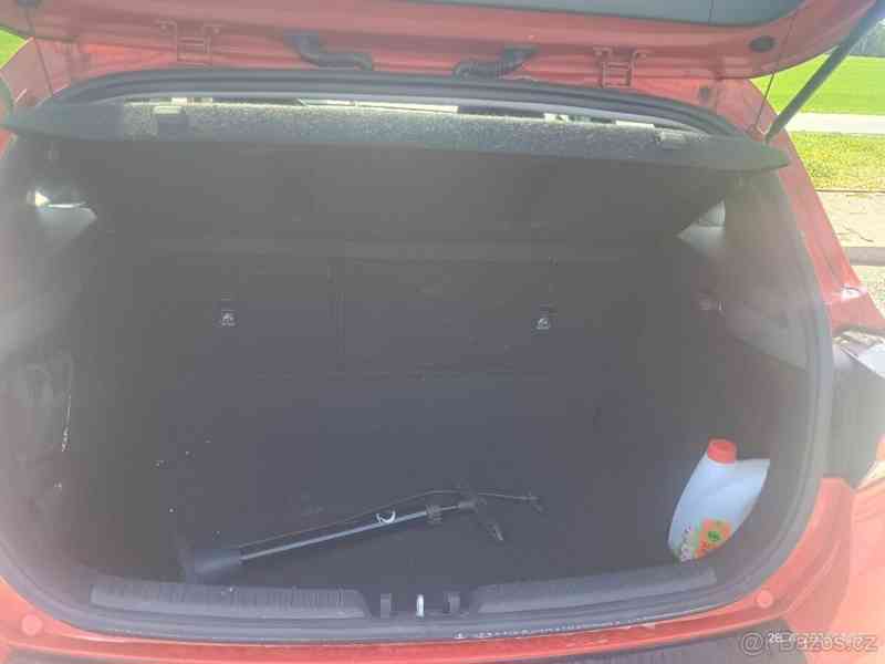 Hyundai i30 1,5   DPI, benzin, servisováno - foto 8