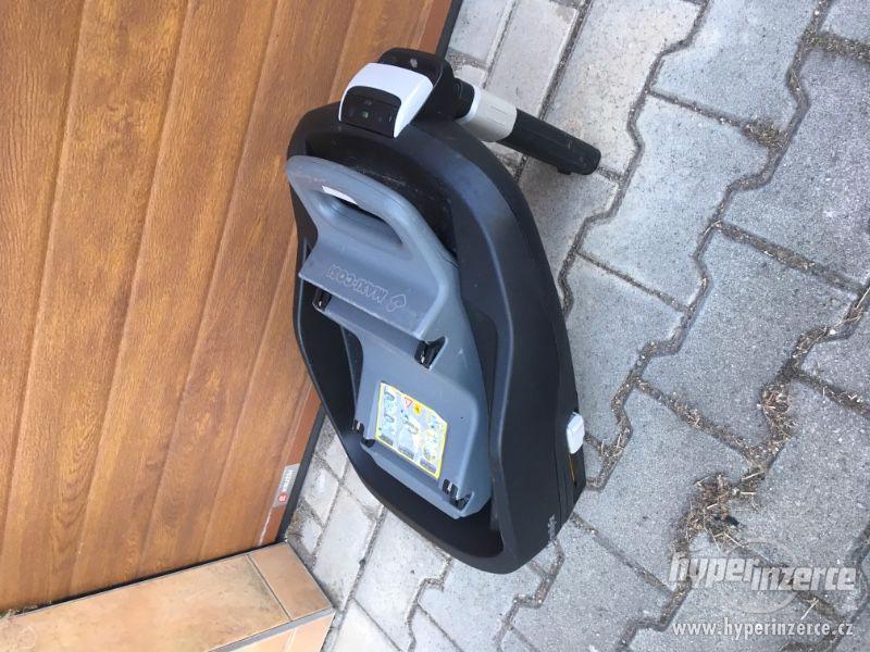 Maxi cosi PEARL + family fix - foto 3