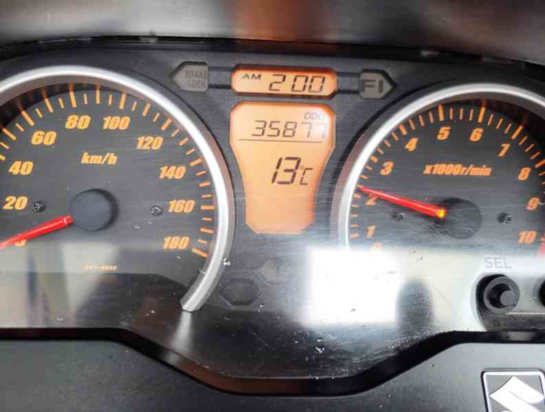 Suzuki Burgman 400 zimní cena - foto 9