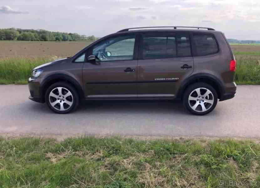 Volkswagen Touran Cross - foto 7