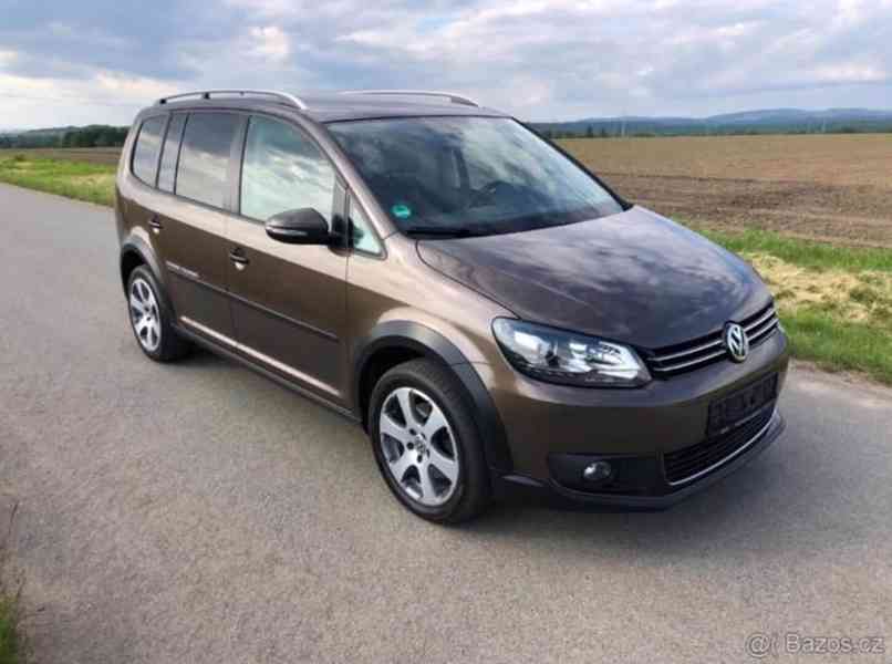 Volkswagen Touran Cross - foto 1