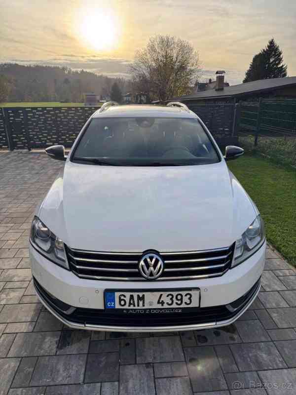 Volkswagen Passat 2,0 TDI 130kW BMT DSG Comfortl. Variant - foto 4