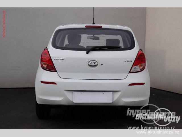 Hyundai i20 1.2, benzín, 2013 - foto 9