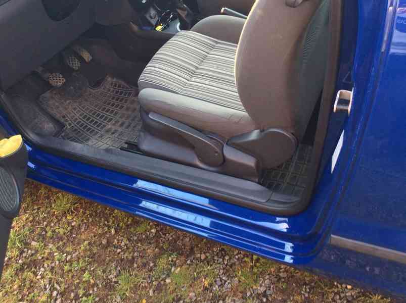 Volkswagen Fox 1,2i bez nutných investic - foto 5