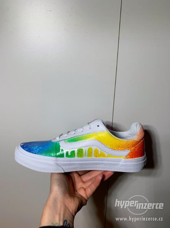 Duhové ručně dělané(handmade)custom tenisky Vans Ward Deluxe - foto 1