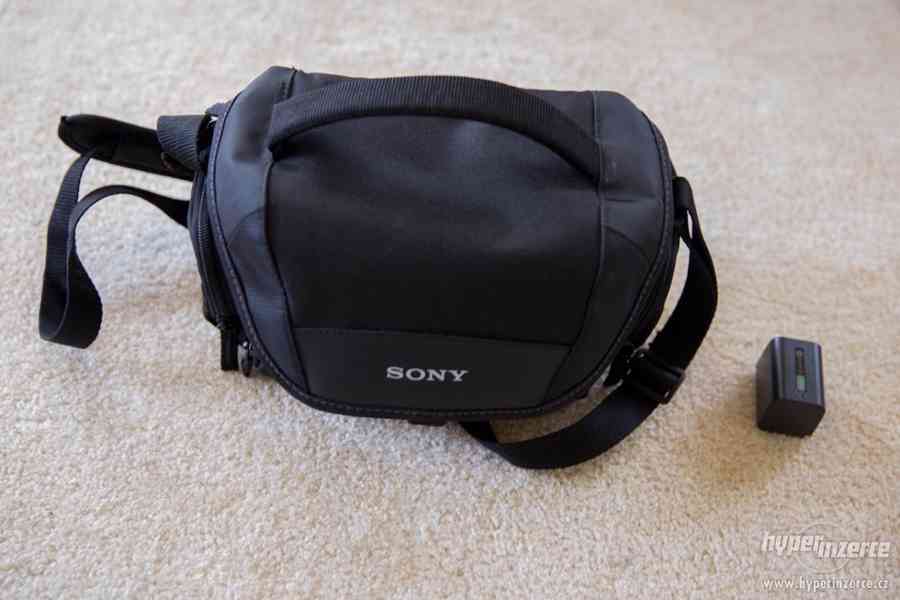 Prodám kameru Sony FDR-AX100E - foto 4