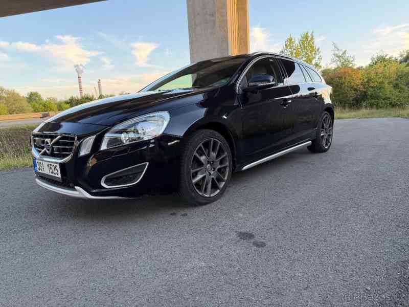 Volvo V60 2,4   D5 AWD 158kw - foto 17