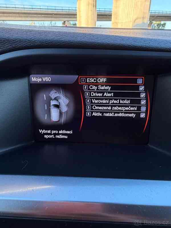 Volvo V60 2,4   D5 AWD 158kw - foto 11