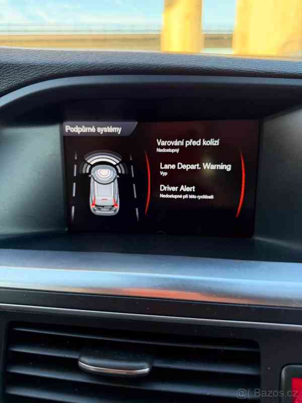 Volvo V60 2,4   D5 AWD 158kw - foto 10