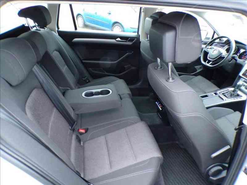 Volkswagen Passat 1,6 TDI DSG,NOVÉ ROZVODY - foto 13