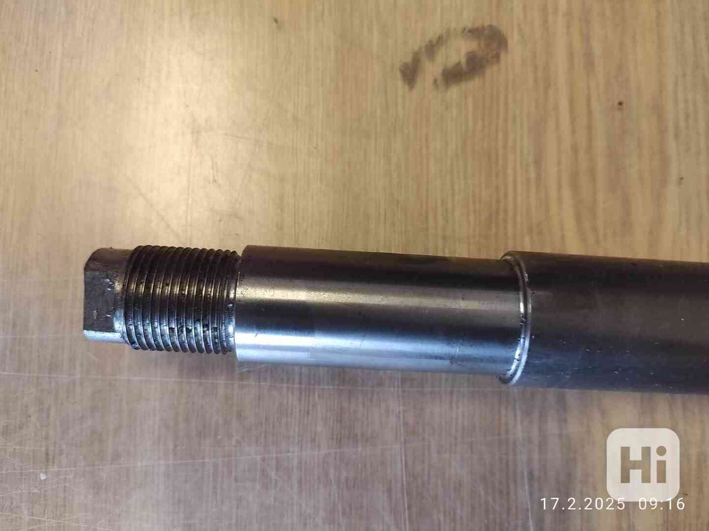 Osa hřídele 545mm (stará) k cirkulárce (nové zboží) - foto 1