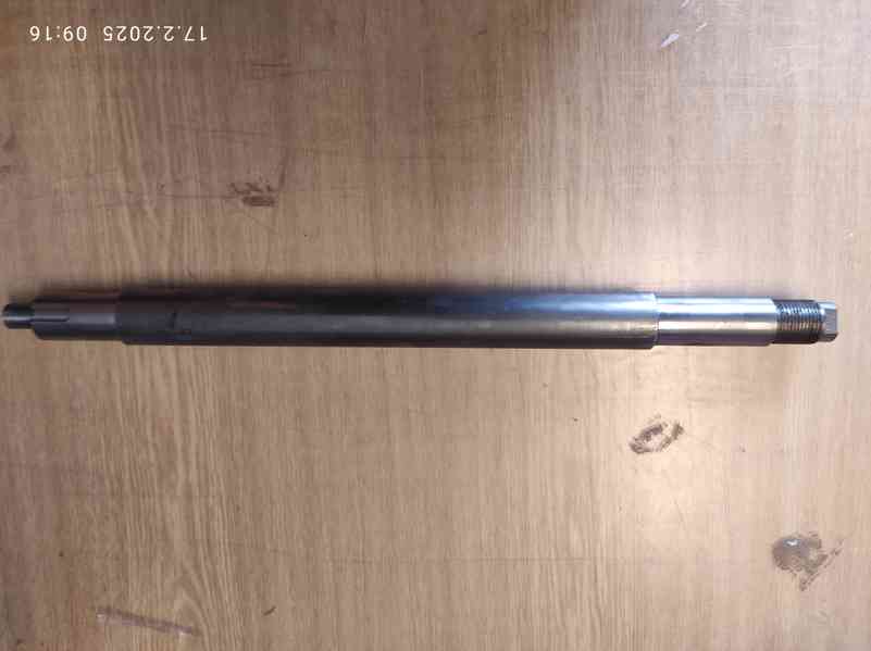 Osa hřídele 545mm (stará) k cirkulárce (nové zboží) - foto 3