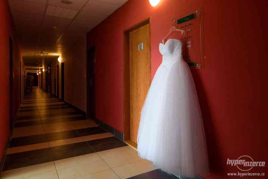 Krásné svatební šaty - foto 2