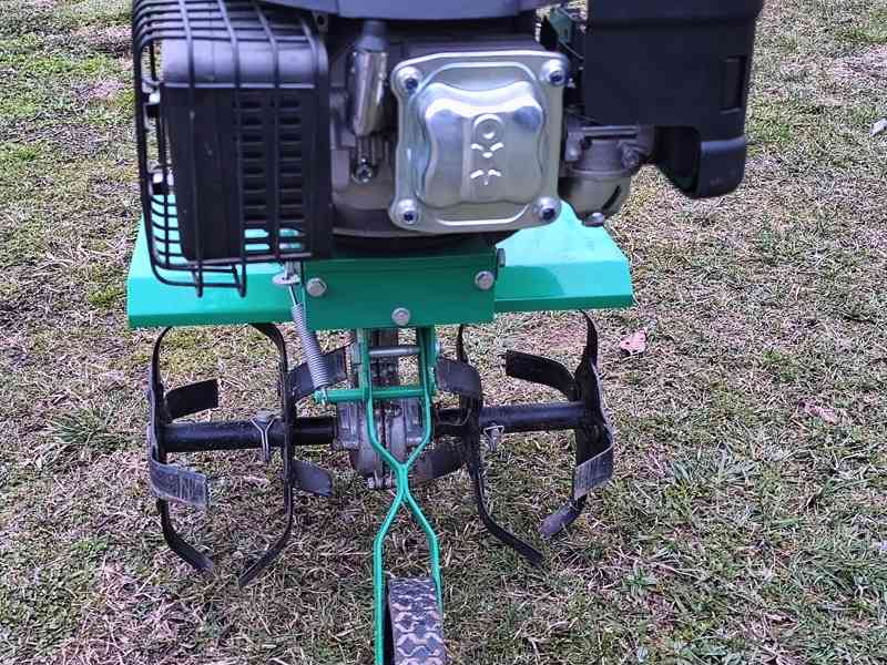 Prodám Benzínový kultivátor CMI C-BMH 45. - foto 10