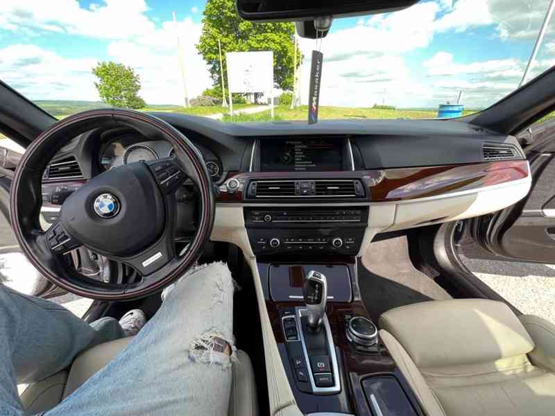 BMW 550i xDrive  - foto 5