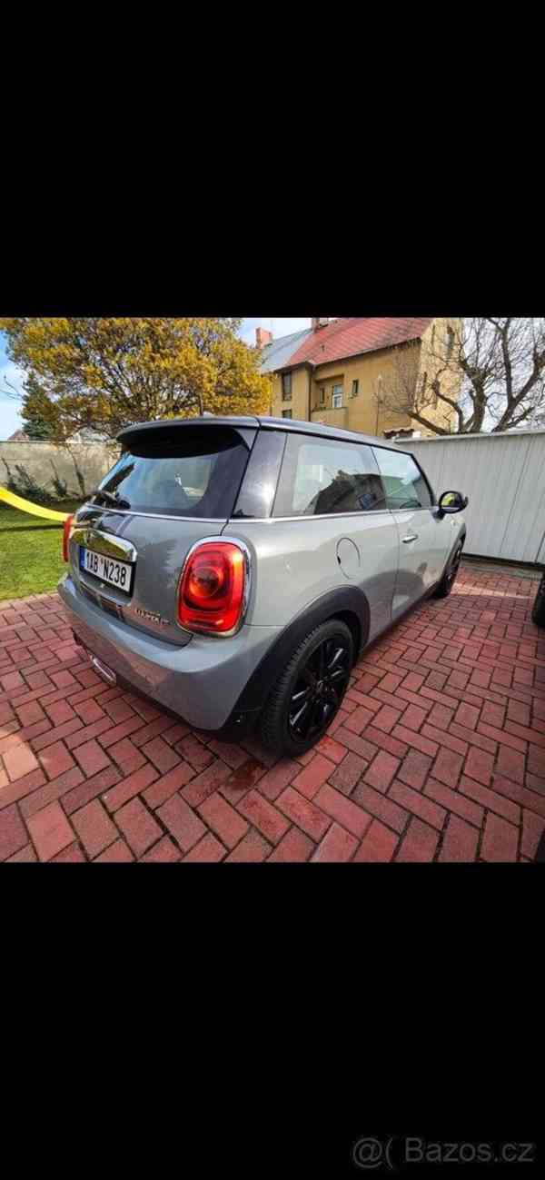 Mini Cooper 1,5   D 10/2014 - foto 5