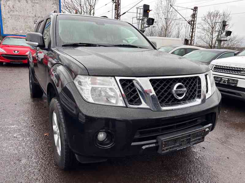 Nissan Pathfinder 2.5 dCi 4x4 140kw - foto 15