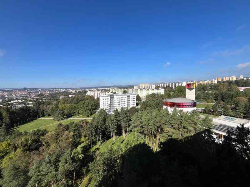 NABÍDKA PRONÁJMU BYTU 1+KK S PĚKNÝM VÝHLEDEM BRNO – LESNÁ - foto 3