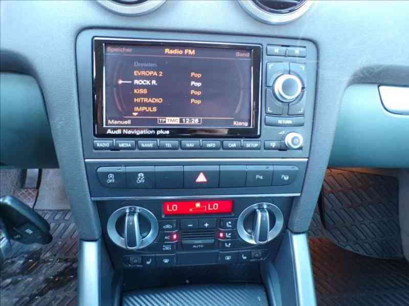 Audi A3 1,6 TDI SPORTBACK,XENONY - foto 6