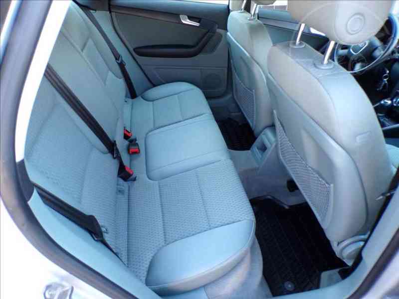 Audi A3 1,6 TDI SPORTBACK,XENONY - foto 10