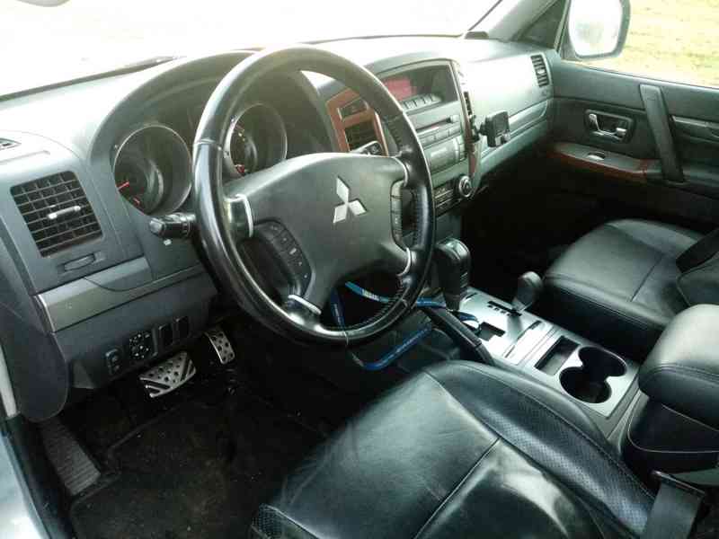 Mitsubishi Pajero V80 3.2 DiD 125Kw 7.míst, automat, tažné - foto 7