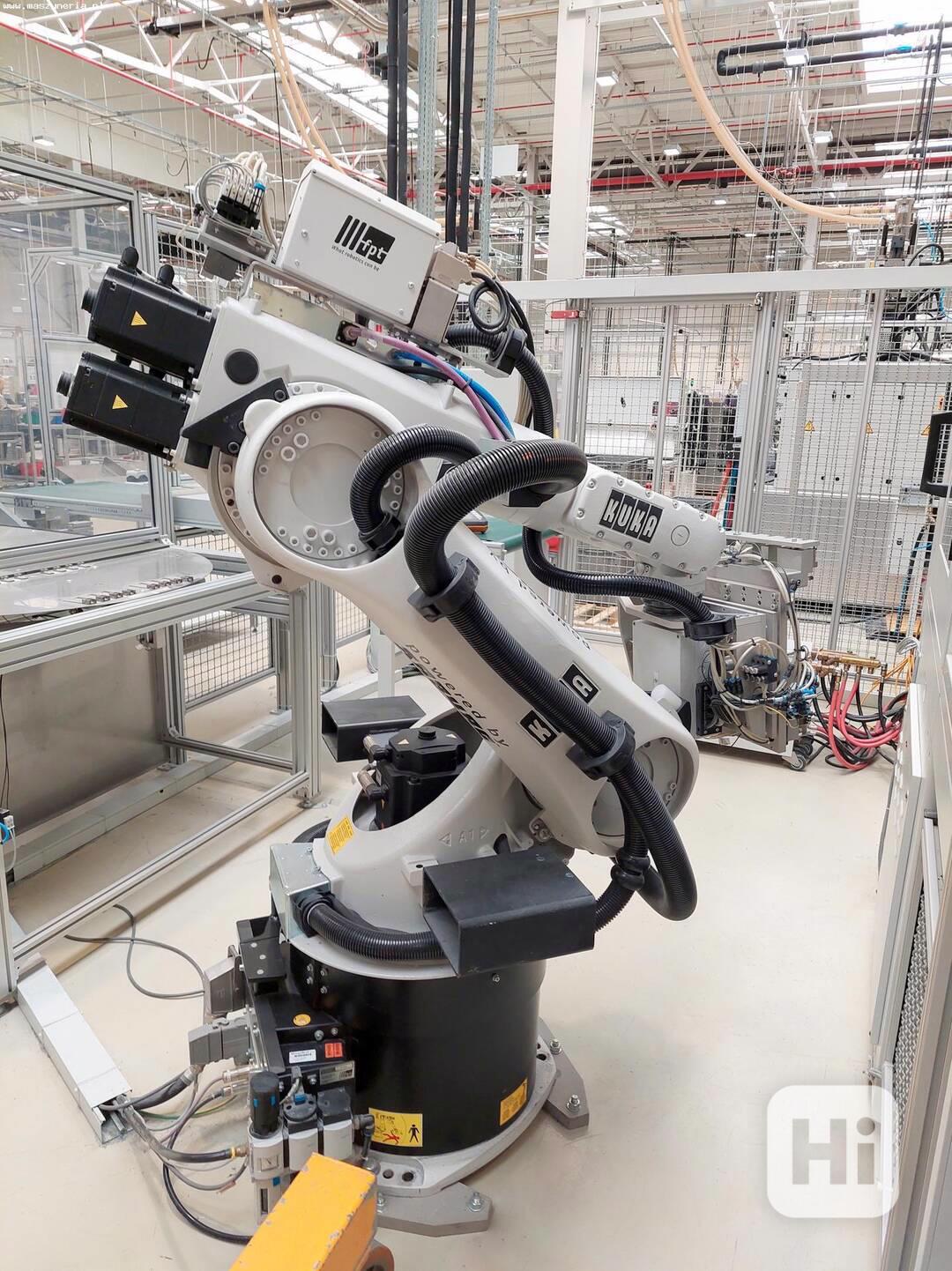 Průmyslový robot KUKA KR30-3 - foto 1