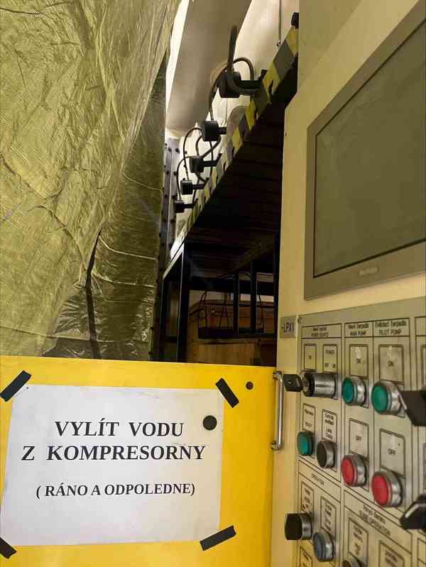 Použitý hydraulický lis PH-1000, r. v. 2017, SIMPAC Korea - foto 14