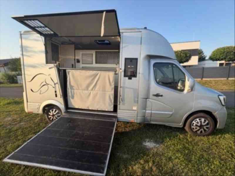 Renault Master 2,3   Přepravník koní - foto 2
