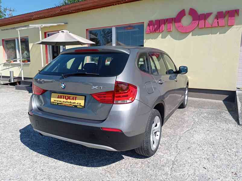 BMW X1 2.0 D sDrive 105kW/1MAJ/Klima - foto 3