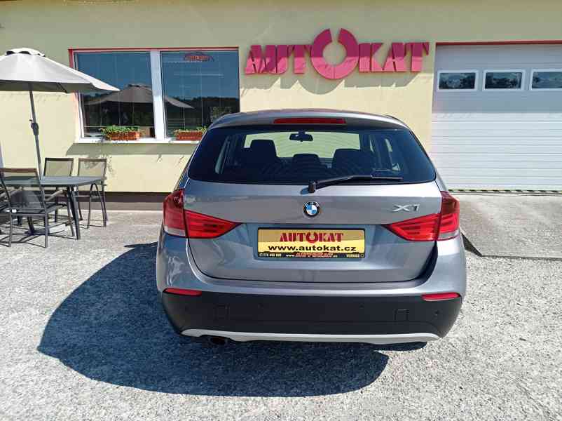 BMW X1 2.0 D sDrive 105kW/1MAJ/Klima - foto 4