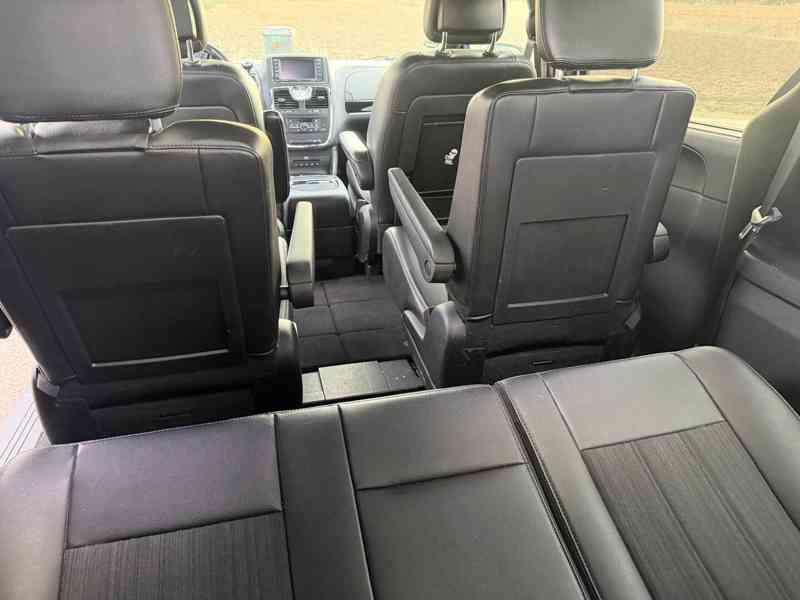 Lancia Voyager 2,8 CRD S-Type Limited 2015 - foto 7