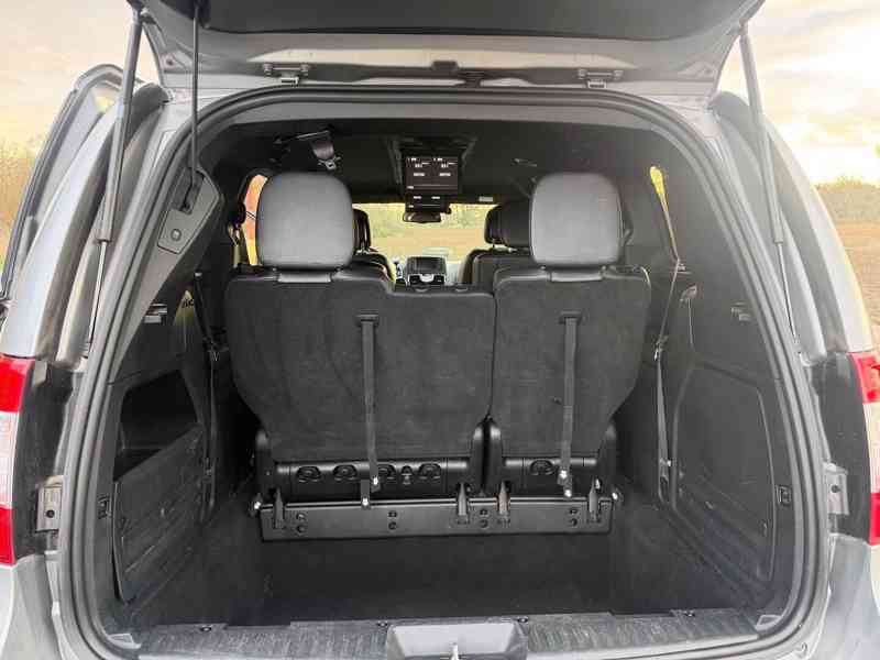 Lancia Voyager 2,8 CRD S-Type Limited 2015 - foto 6