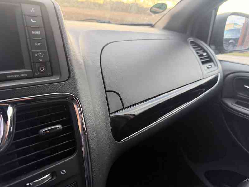 Lancia Voyager 2,8 CRD S-Type Limited 2015 - foto 20