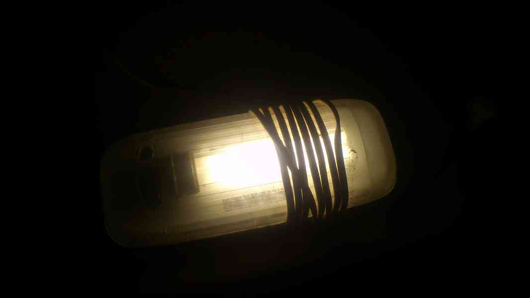 Nouzové světlo  - foto 4